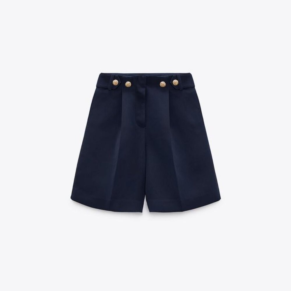 Brand New Zara Women's GOLD BUTTON SHORTS, Size M